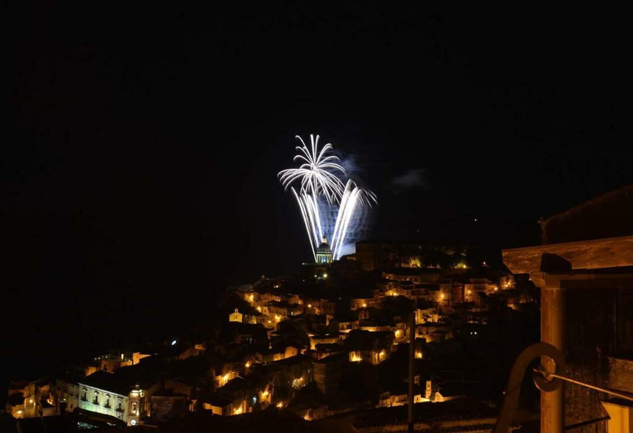 Finestre Su Ibla Bed and Breakfast Ραγκούσα Εξωτερικό φωτογραφία